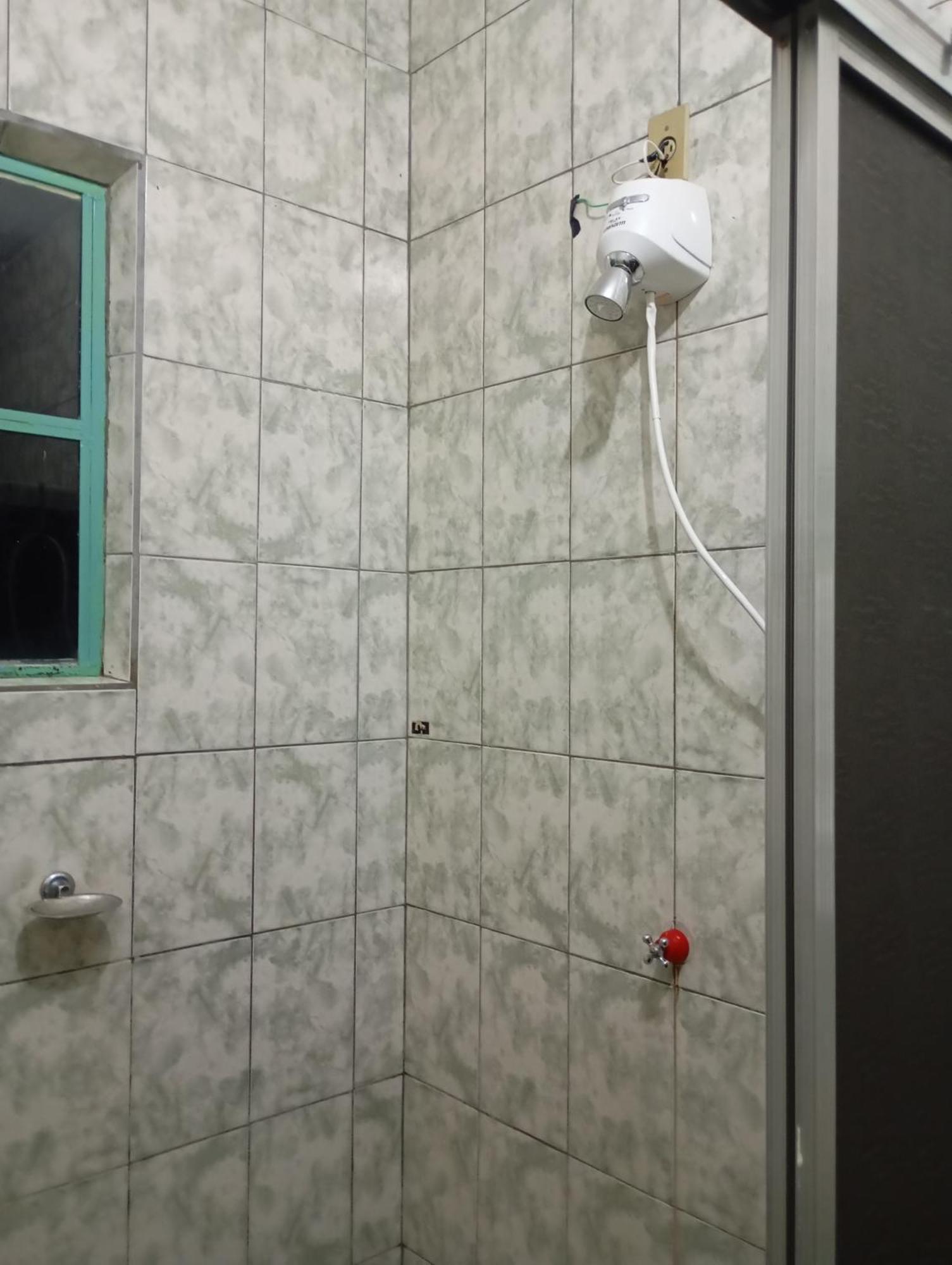 Hospedagem Casa Da Waldir, Quarto Suite 01 Goias Exterior photo